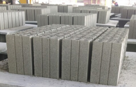 Vì Sao Cùng Một Máy Ép Gạch Nhưng Năng Suất Lại Khác Nhau?